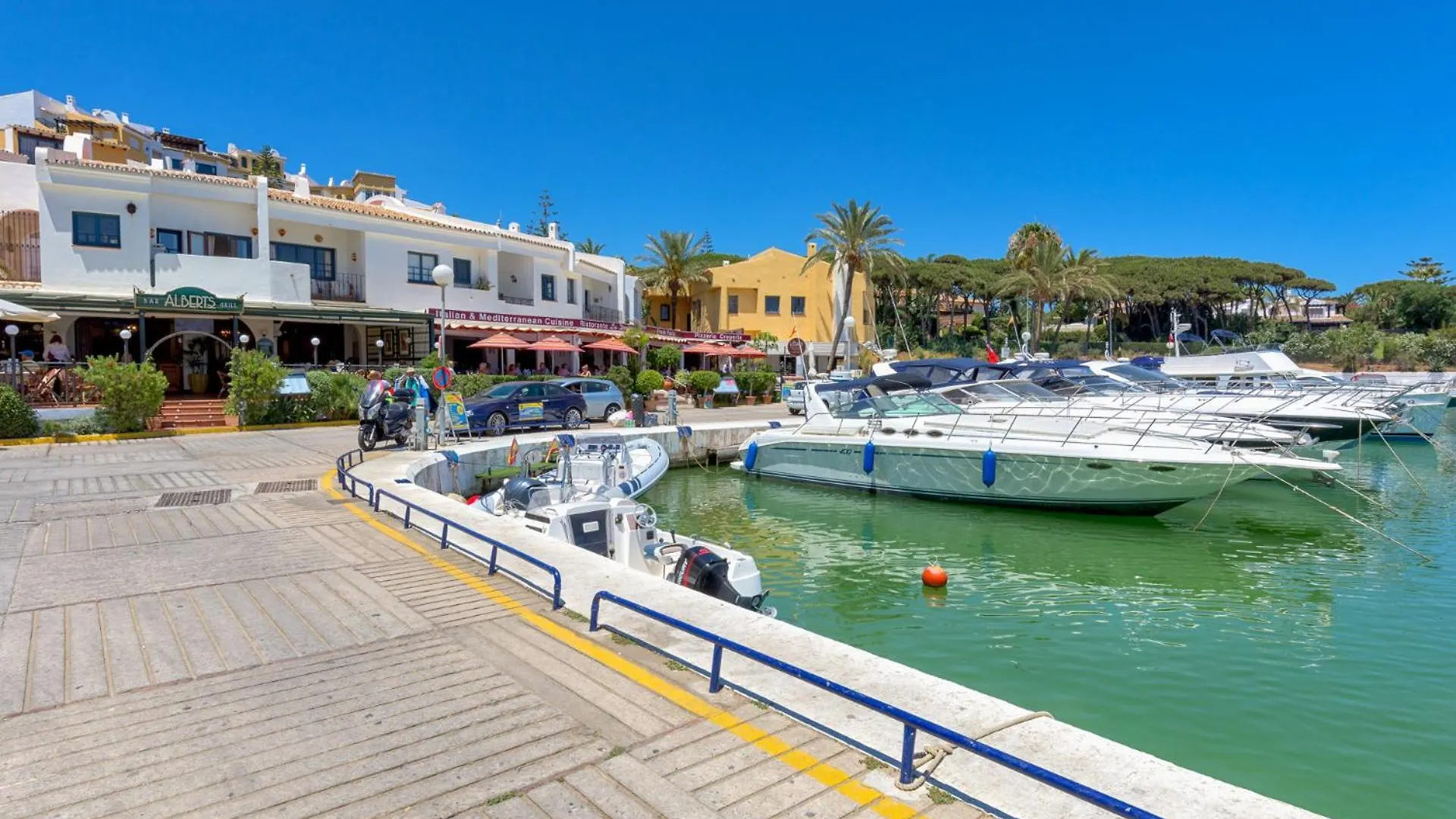 L01 Antares - Apartment Sitio de Calahonda Spain